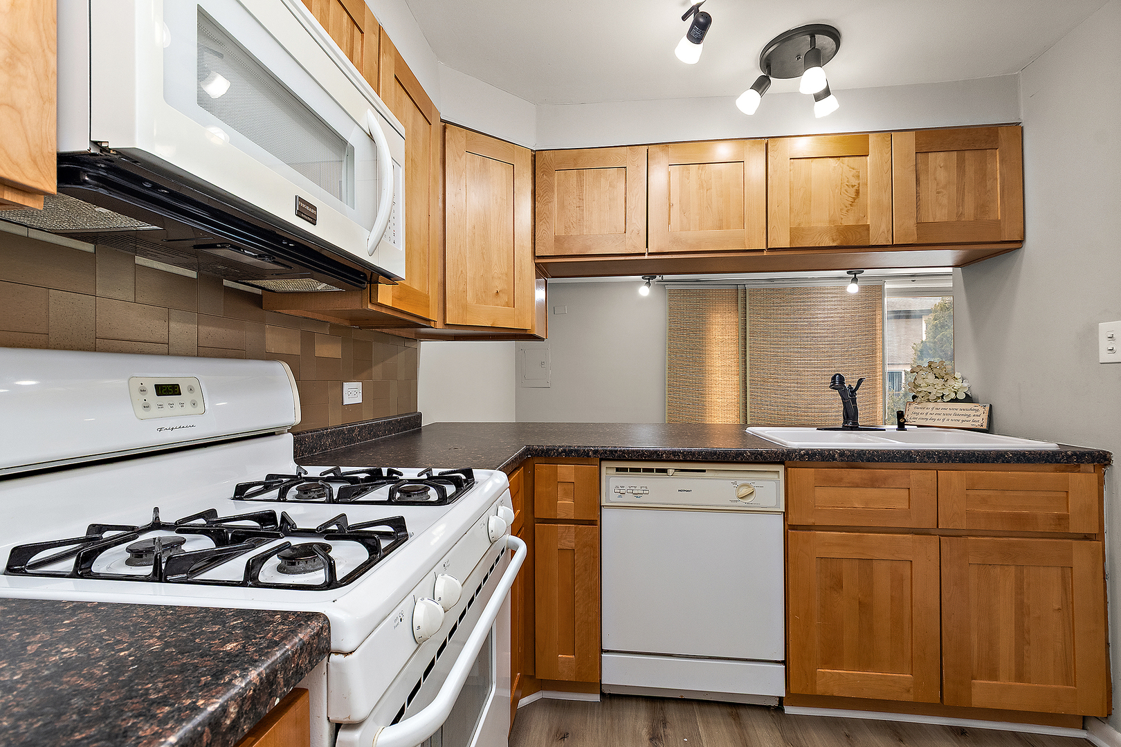 23 Cour Versaille Court 23