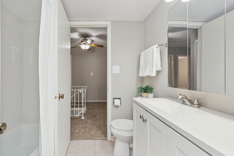 Tiny photo for 23 Cour Versaille Court #23, Palos Hills, IL 60465 (MLS # 12579505)