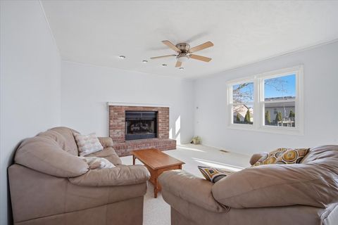 Tiny photo for 811 Phaeton Place, Normal, IL 61761 (MLS # 12570379)