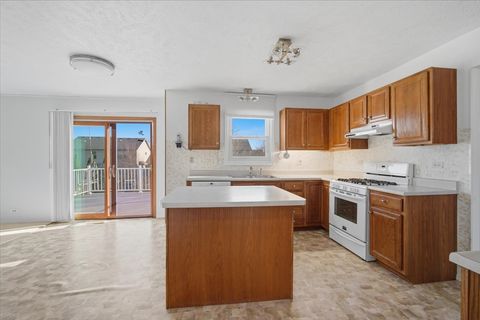 Tiny photo for 811 Phaeton Place, Normal, IL 61761 (MLS # 12570379)