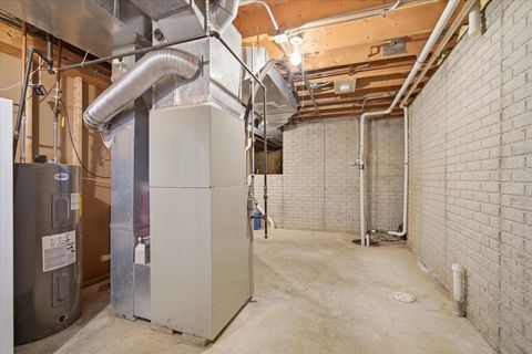 Tiny photo for 811 Phaeton Place, Normal, IL 61761 (MLS # 12570379)