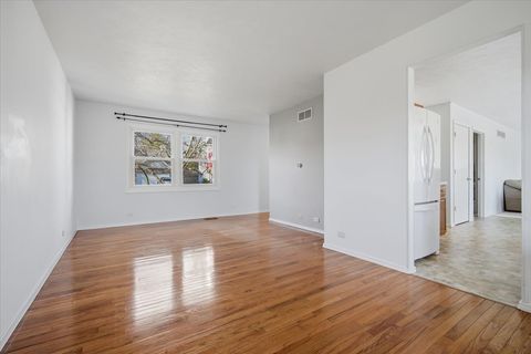 Tiny photo for 811 Phaeton Place, Normal, IL 61761 (MLS # 12570379)