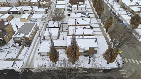 Tiny photo for 2658 W 83rd Street, Chicago, IL 60652 (MLS # 12529880)