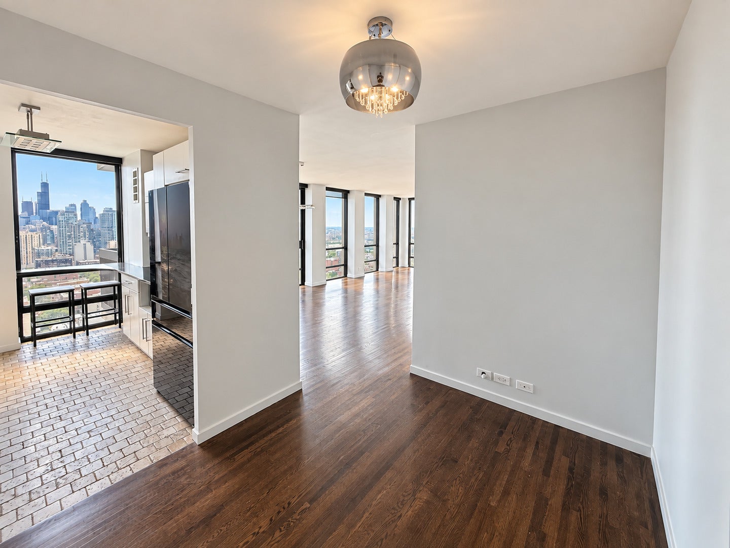 1660 N La Salle Drive 3502