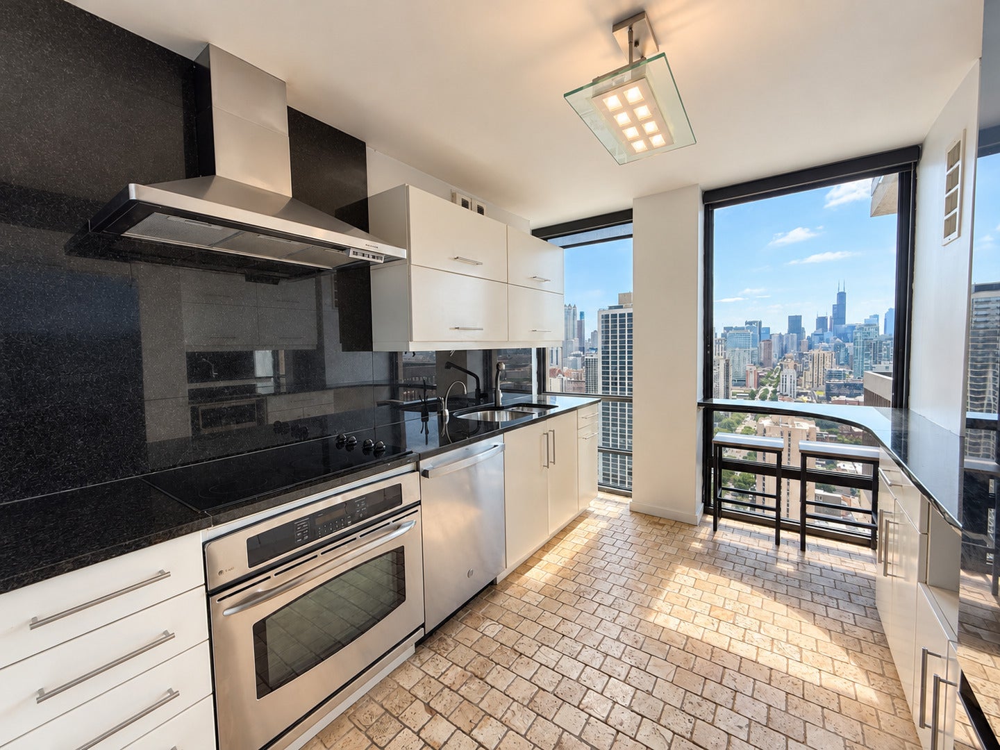1660 N La Salle Drive 3502