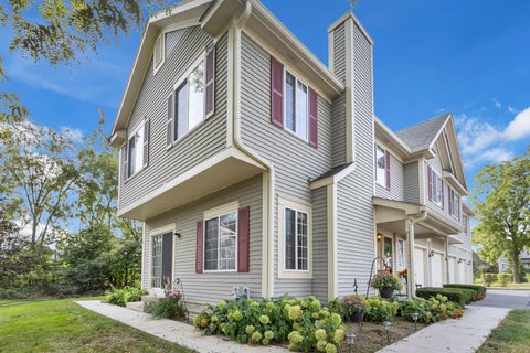 Tiny photo for 317 Windsor Court #A, South Elgin, IL 60177 (MLS # 12761161)