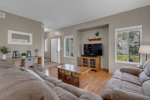 Tiny photo for 317 Windsor Court #A, South Elgin, IL 60177 (MLS # 12761161)