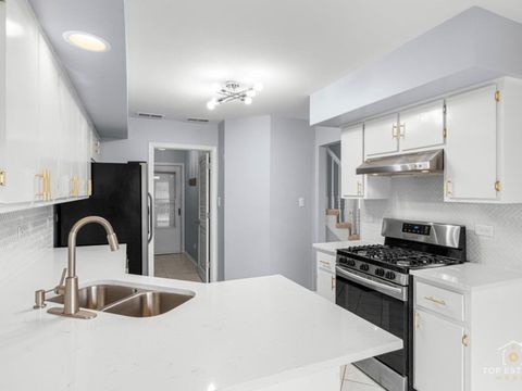 Tiny photo for 9939 CONSTITUTION Court, Orland Park, IL 60462 (MLS # 12542086)