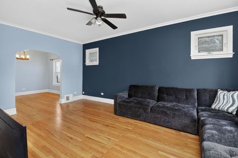 Tiny photo for 914 Lathrop Avenue, Forest Park, IL 60130 (MLS # 12579668)