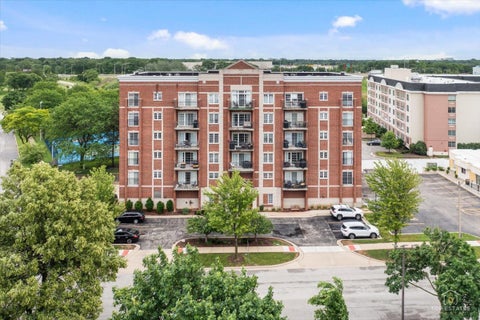 Photo of 405 S Creekside Drive #604, Palatine, IL 60074 (MLS # 12664075)