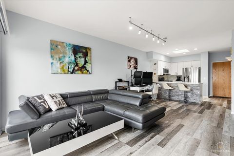 Tiny photo for 405 S Creekside Drive #604, Palatine, IL 60074 (MLS # 12664075)