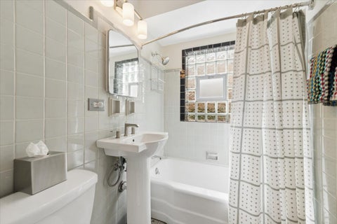 Tiny photo for 216 Richmond Street, Evanston, IL 60202 (MLS # 12754013)