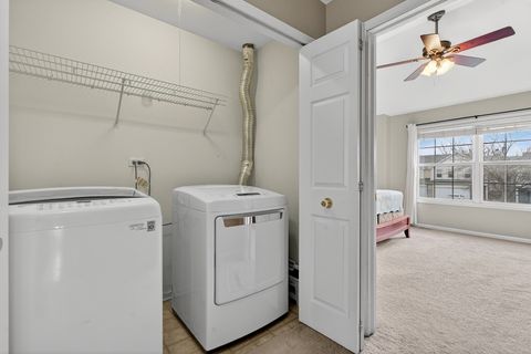 Tiny photo for 160 SHERWOOD Court, Roselle, IL 60172 (MLS # 12523477)