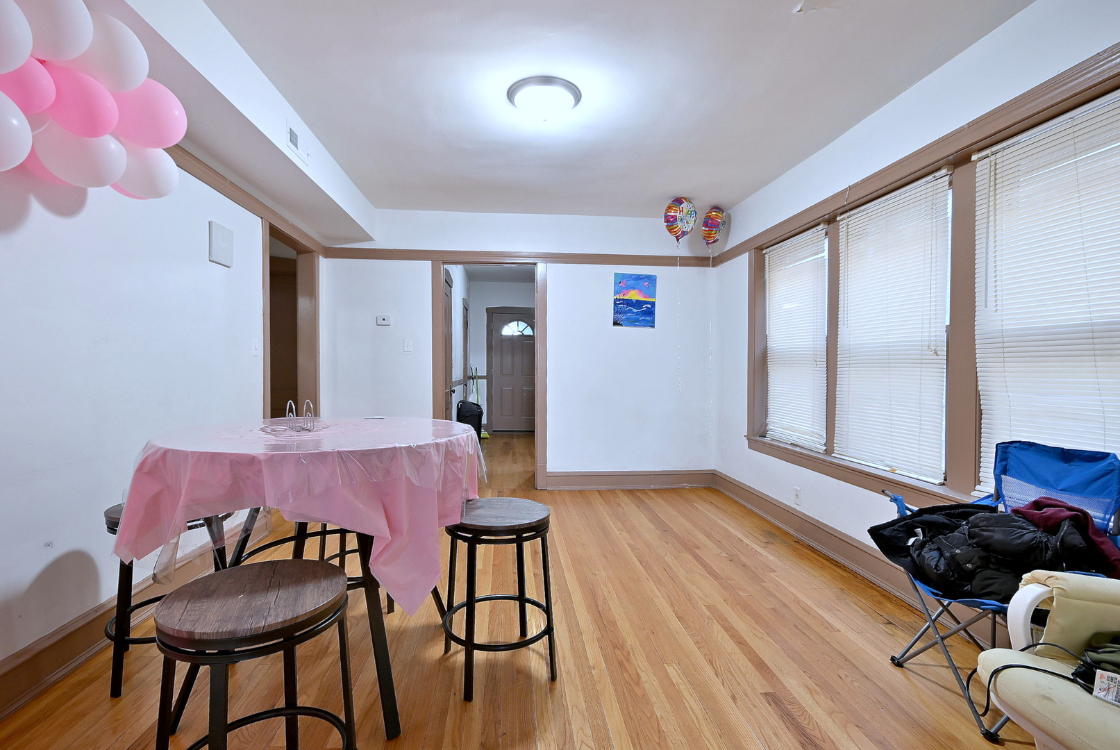 5029 W ALTGELD Street