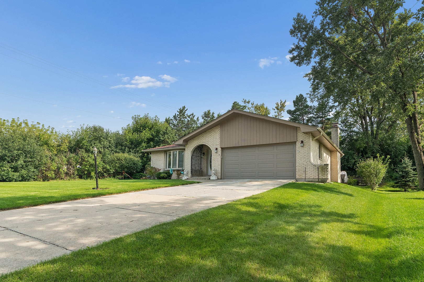 12001 W Lake View Drive