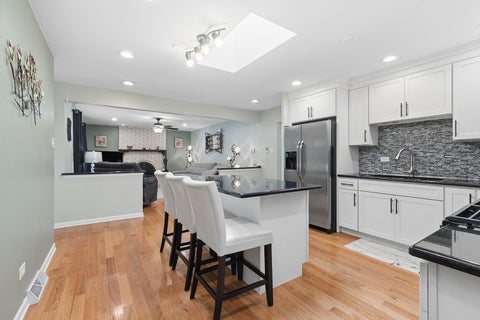 Tiny photo for 12001 W Lake View Drive, Orland Park, IL 60467 (MLS # 12751044)