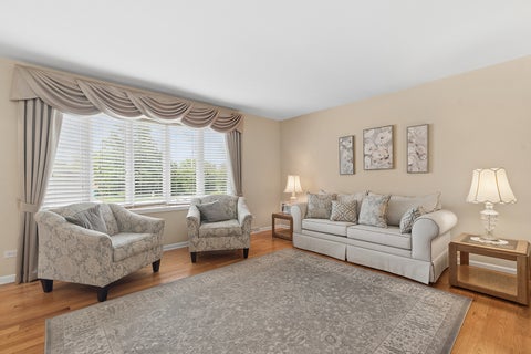 Tiny photo for 12001 W Lake View Drive, Orland Park, IL 60467 (MLS # 12751044)
