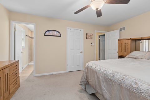 Tiny photo for 12001 W Lake View Drive, Orland Park, IL 60467 (MLS # 12751044)