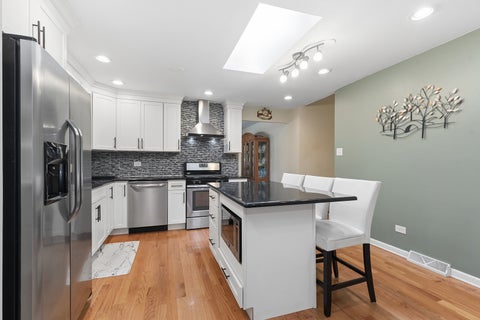 Tiny photo for 12001 W Lake View Drive, Orland Park, IL 60467 (MLS # 12751044)
