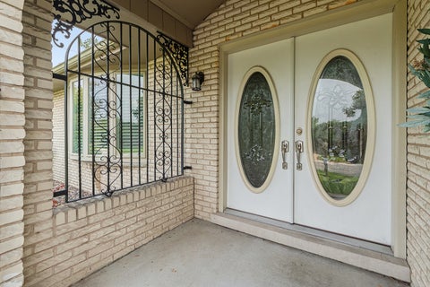 Tiny photo for 12001 W Lake View Drive, Orland Park, IL 60467 (MLS # 12751044)