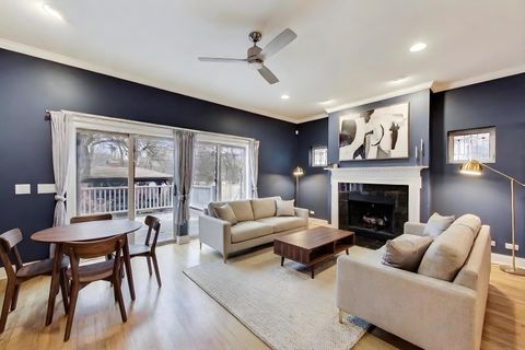 Tiny photo for 5721 N Jersey Avenue, Chicago, IL 60659 (MLS # 12585703)