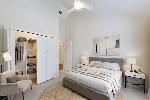 Tiny photo for 5721 N Jersey Avenue, Chicago, IL 60659 (MLS # 12585703)