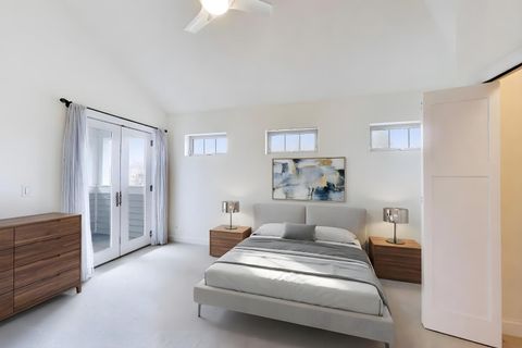 Tiny photo for 5721 N Jersey Avenue, Chicago, IL 60659 (MLS # 12585703)