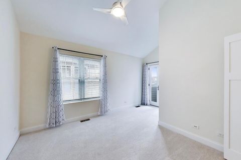 Tiny photo for 5721 N Jersey Avenue, Chicago, IL 60659 (MLS # 12585703)