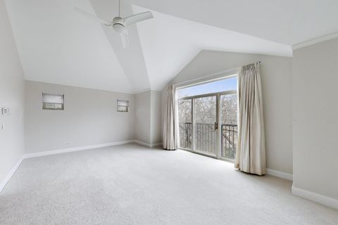 Tiny photo for 5721 N Jersey Avenue, Chicago, IL 60659 (MLS # 12585703)