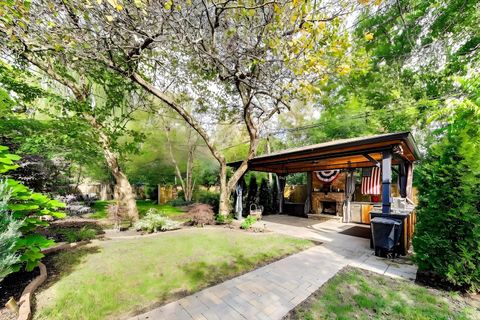 Tiny photo for 5721 N Jersey Avenue, Chicago, IL 60659 (MLS # 12585703)