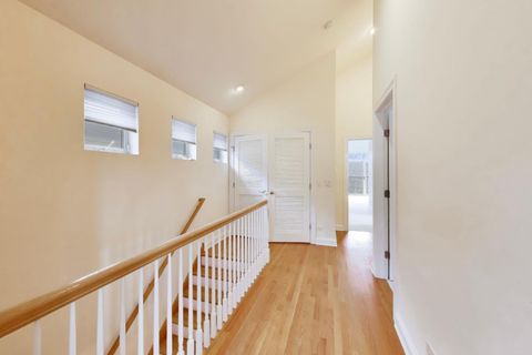 Tiny photo for 5721 N Jersey Avenue, Chicago, IL 60659 (MLS # 12585703)