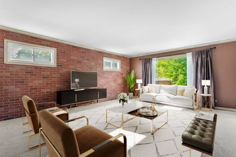 Tiny photo for 17816 Commercial Avenue, Lansing, IL 60438 (MLS # 12551927)