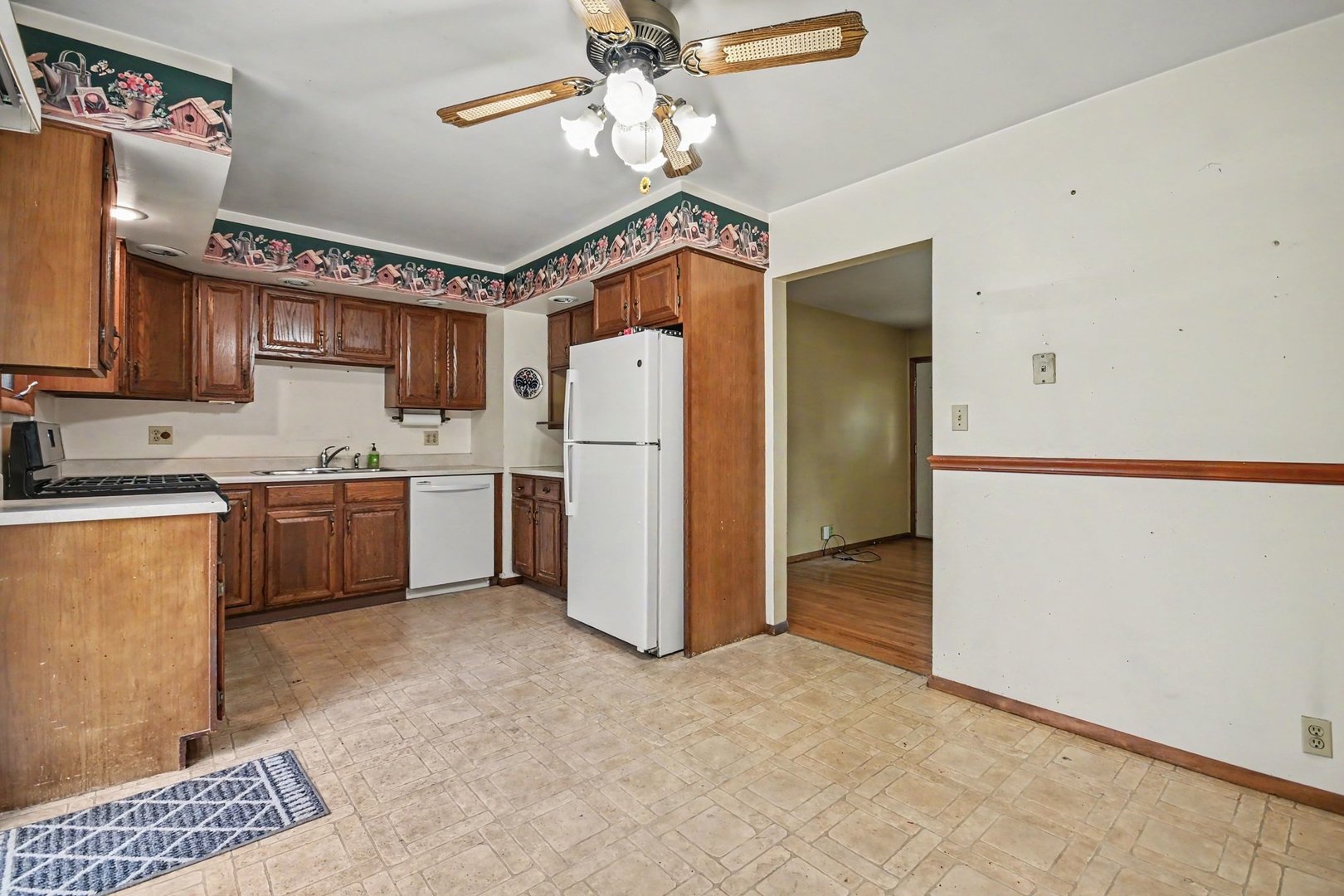 331 E Dresser Road