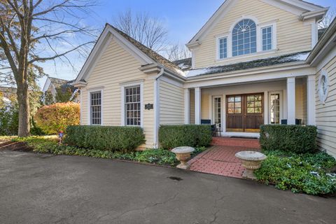 Photo of 1835 W North Pond Lane, Lake Forest, IL 60045 (MLS # 12515102)