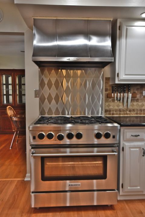 Tiny photo for 6N264 Weber Drive, St. Charles, IL 60174 (MLS # 12542961)