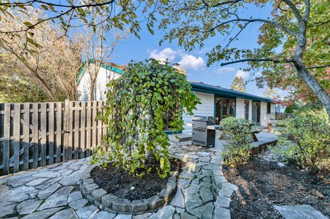 Tiny photo for 1405 Surrey Lane, Algonquin, IL 60102 (MLS # 12521489)