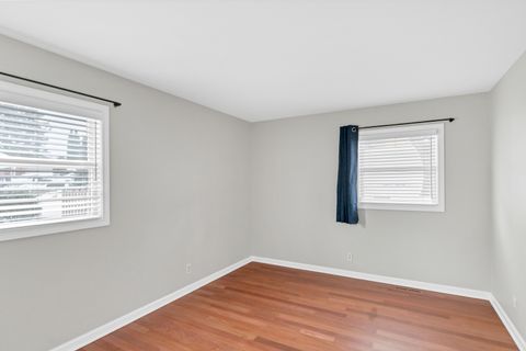 Tiny photo for 1405 Surrey Lane, Algonquin, IL 60102 (MLS # 12521489)