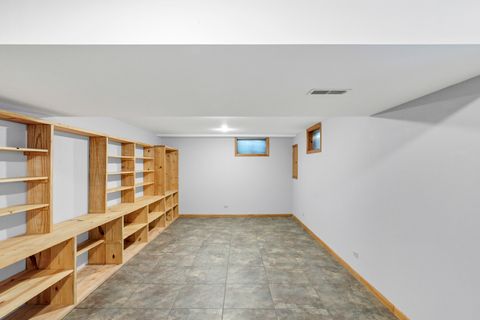 Tiny photo for 1405 Surrey Lane, Algonquin, IL 60102 (MLS # 12521489)