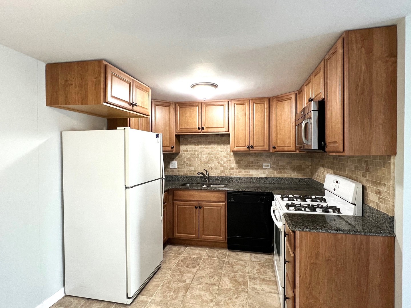 102 Tonset Court 102