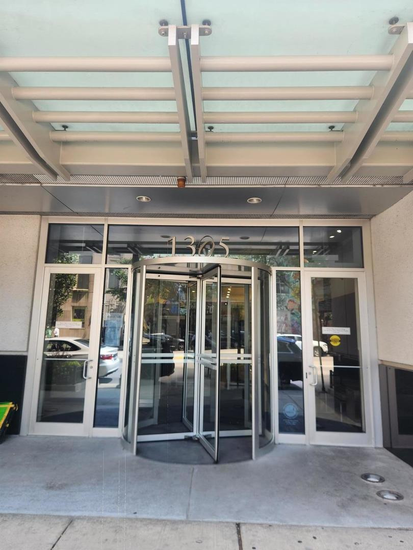 1305 S Michigan Avenue 1805