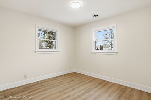 Tiny photo for 6135 Birmingham Street, Chicago Ridge, IL 60415 (MLS # 12558399)