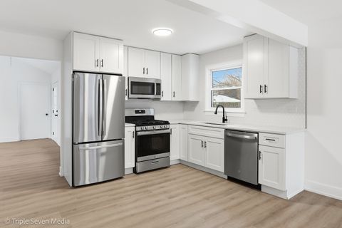 Tiny photo for 6135 Birmingham Street, Chicago Ridge, IL 60415 (MLS # 12558399)