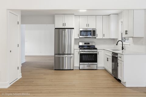 Tiny photo for 6135 Birmingham Street, Chicago Ridge, IL 60415 (MLS # 12558399)