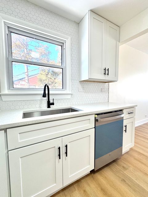 Tiny photo for 6135 Birmingham Street, Chicago Ridge, IL 60415 (MLS # 12558399)