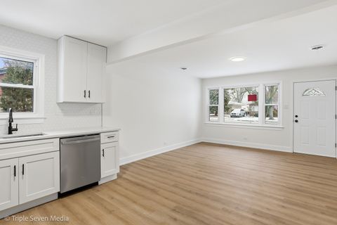 Tiny photo for 6135 Birmingham Street, Chicago Ridge, IL 60415 (MLS # 12558399)