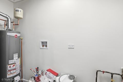 Tiny photo for 6135 Birmingham Street, Chicago Ridge, IL 60415 (MLS # 12558399)