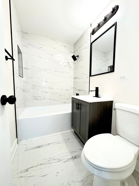 Tiny photo for 6135 Birmingham Street, Chicago Ridge, IL 60415 (MLS # 12558399)