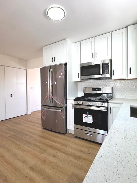 Tiny photo for 6135 Birmingham Street, Chicago Ridge, IL 60415 (MLS # 12558399)