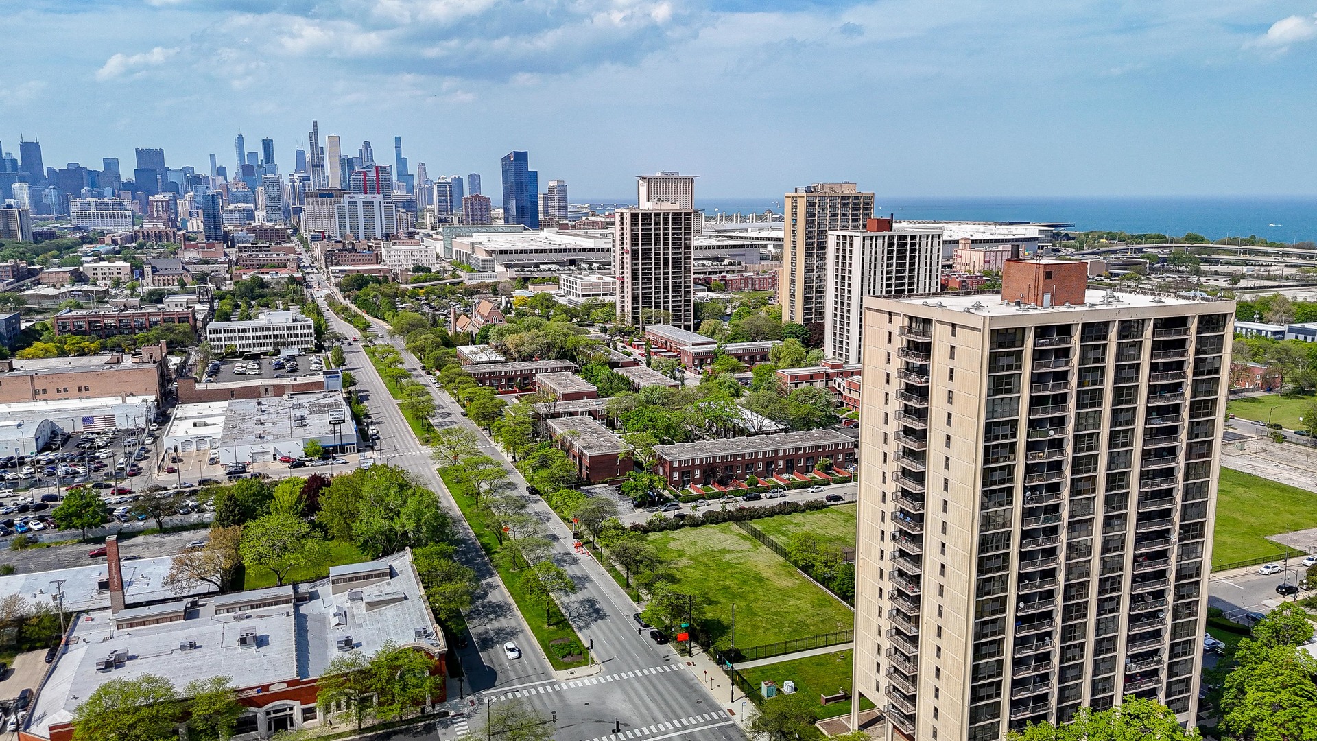 2901 S Michigan Avenue 1706