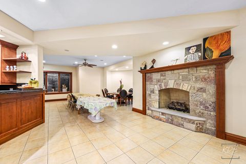 Tiny photo for 904 S Edgewood Lane, Mount Prospect, IL 60056 (MLS # 12488478)